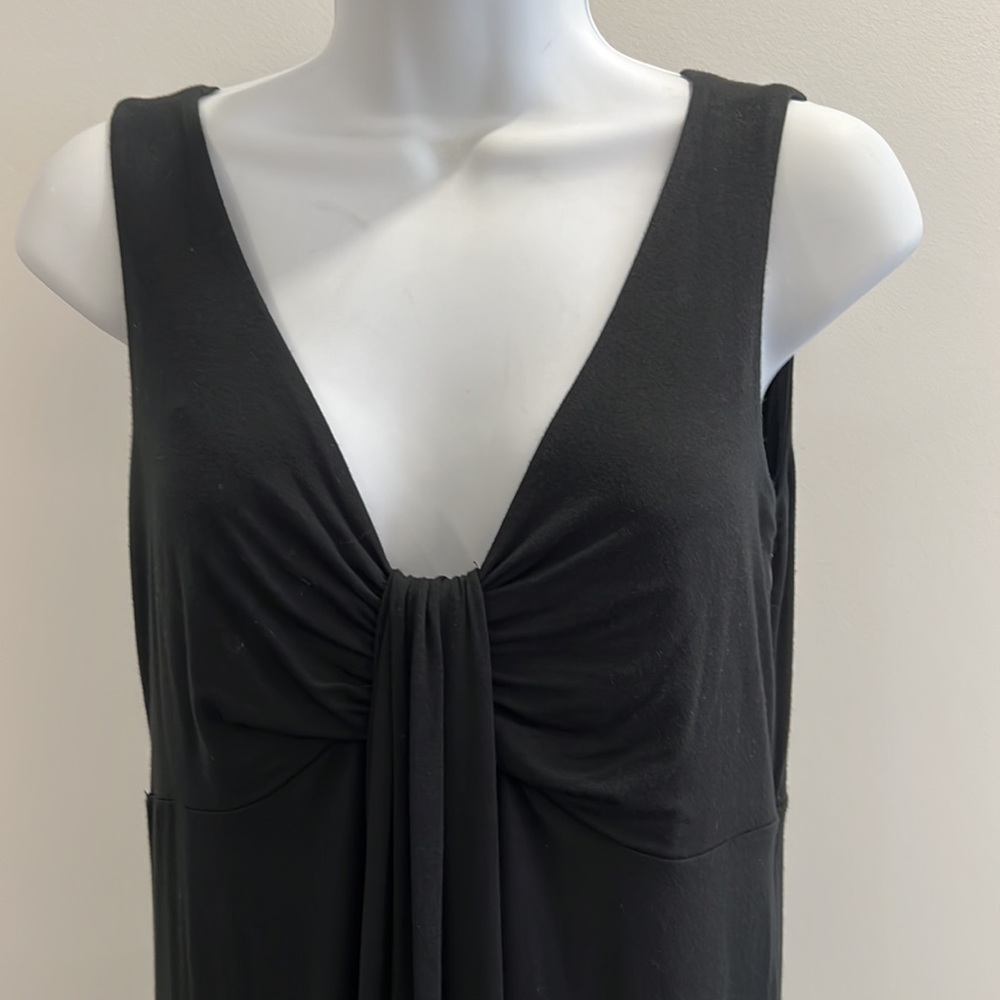 Black dress with side zipper
